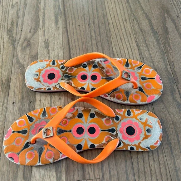 Kate Spade Flip Flops - Picture 3 of 3